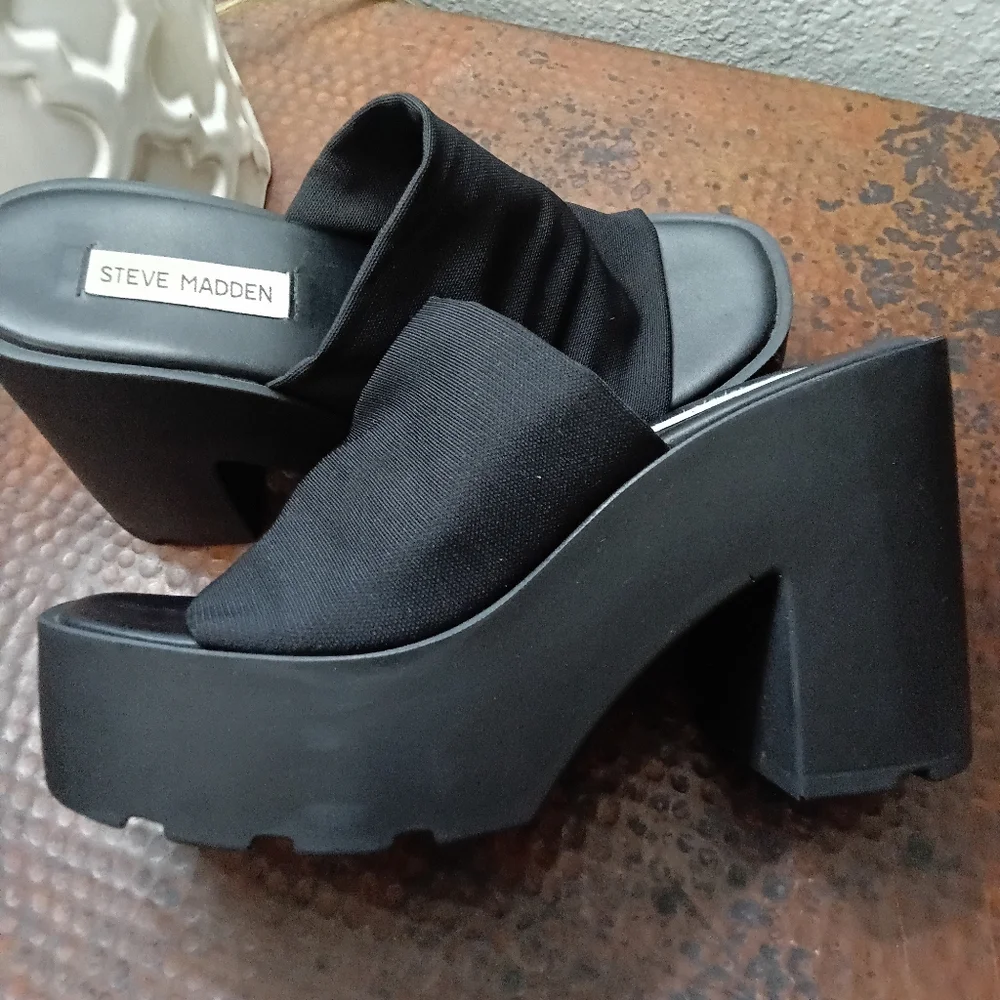 Steve Madden Sz. 39(8.5) Black Sami Platform Sandal